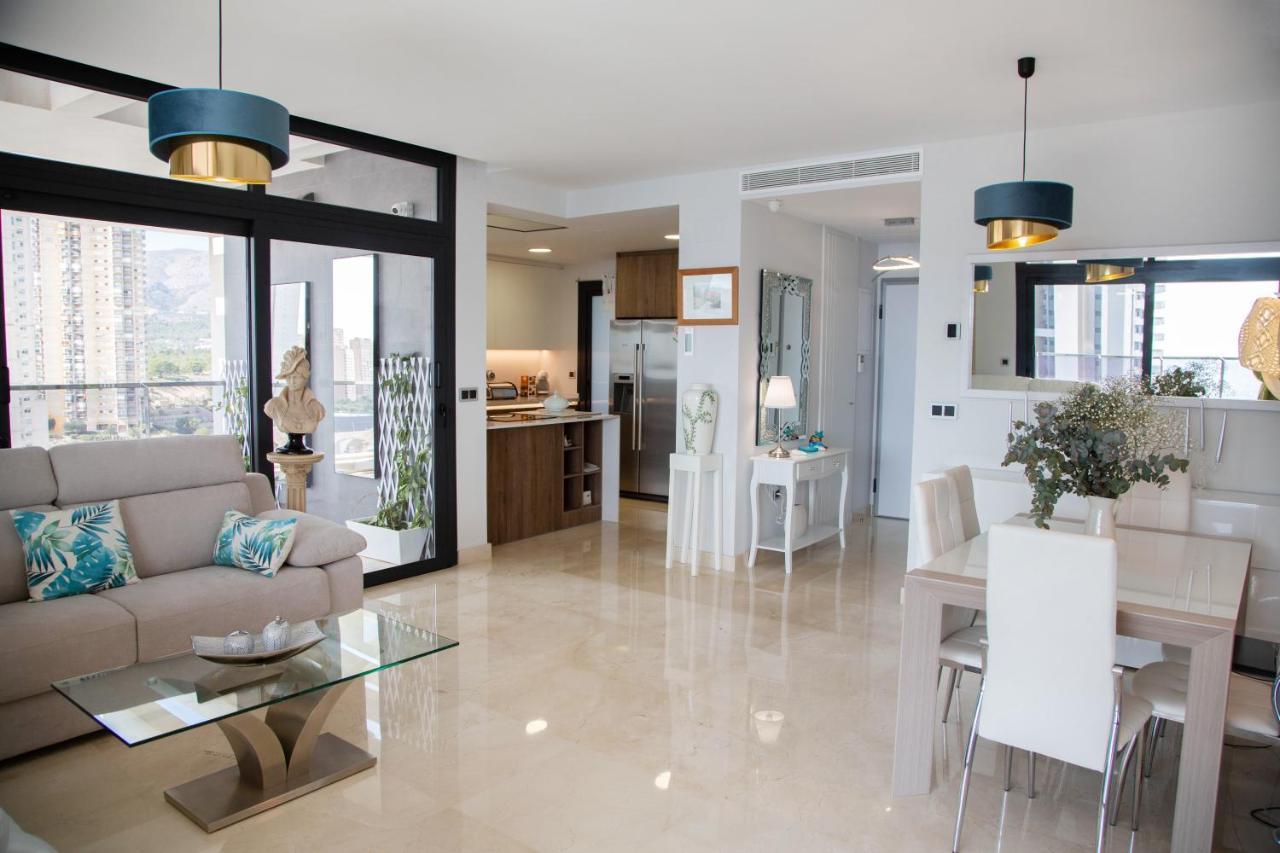Apartamento Sunset Waves Benidorm Julieta Vistas Al Mar Premium 200 Mt2 Con Jacuzzi En Terraza Exterior foto